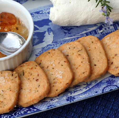 rosemary-cheese-crackers