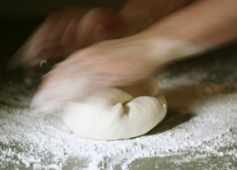 Kneading a fondant