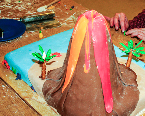 How to Make a Volcano Cake (with Pictures) - wikiHow