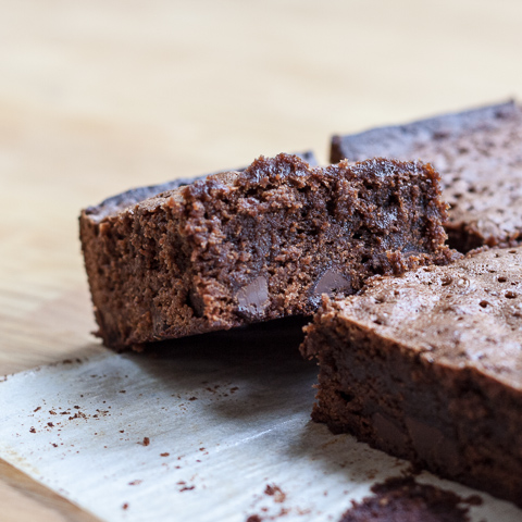 Cinnamon-Chocolate Brownies | Flour Arrangments