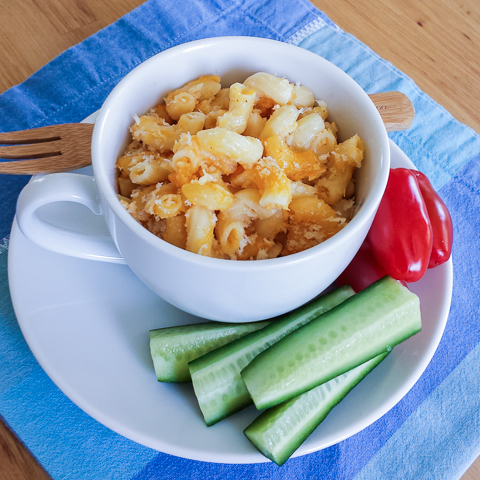 Macaroni and Cheese with Caramelized Onions and Ham | Flour Arrangements