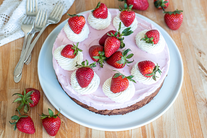 Strawberries and Cream Cake Recipe - Midwest Nice